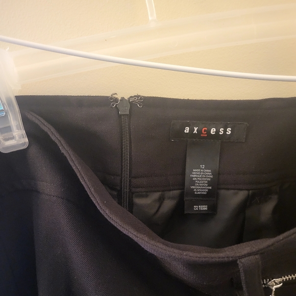 Axcess Skirt Size 12 - Picture 2 of 3